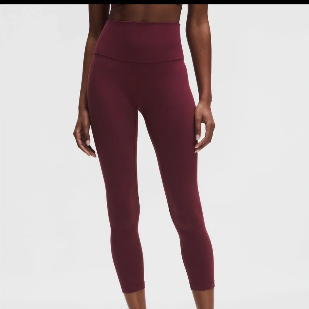 NWT lululemon Align™ High-Rise Pant 25"
Burgundy Bay  Size 6 - Picture 2 of 4